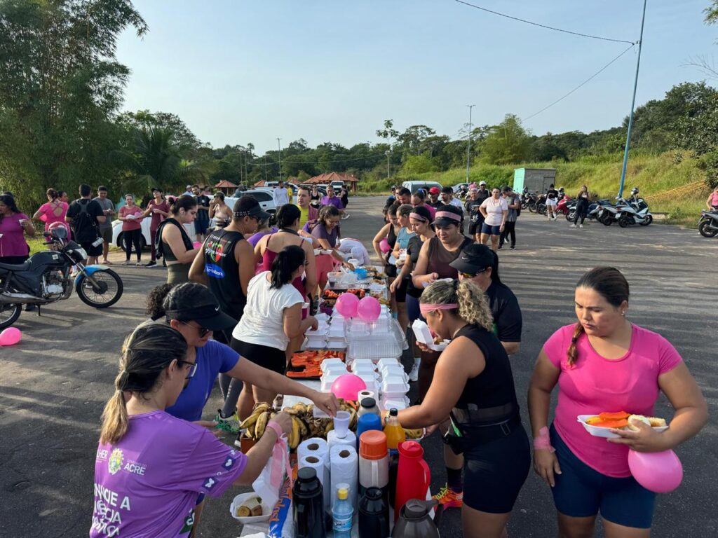 Prefeitura de Cruzeiro do Sul encerrou o Mês da Mulher com corrida e caminhada neste sábado