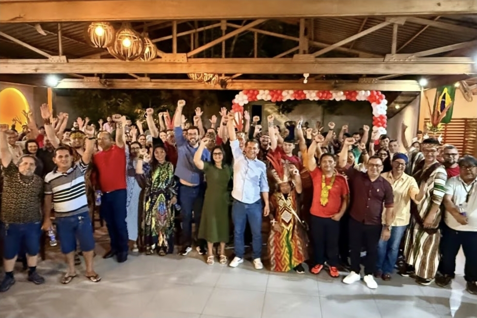 PT do Acre realiza plenária no Juruá e filia lideranças indígenas