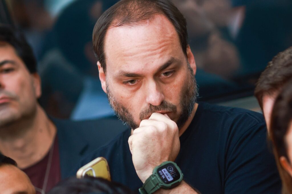 atlas:-para-50%,-candidatura-de-carlos-bolsonaro-vai-contra-interesses-de-sc