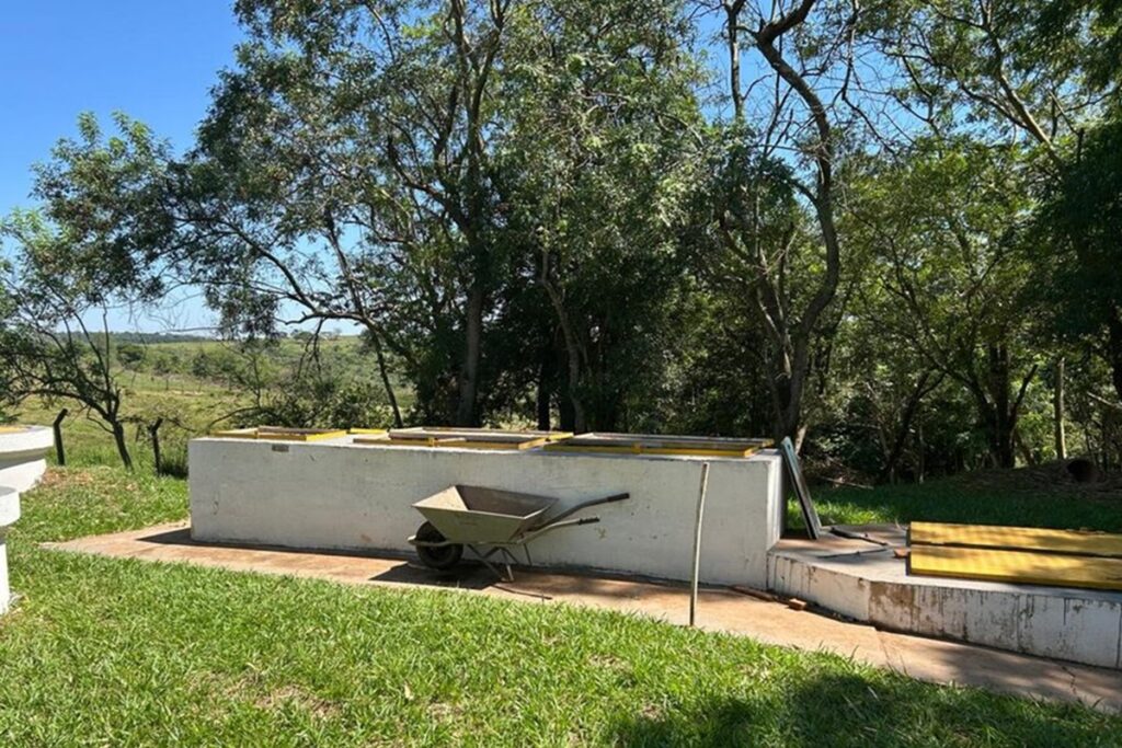 feto-sem-cabeca-e-encontrado-dentro-de-bueiro-em-mato-grosso-do-sul