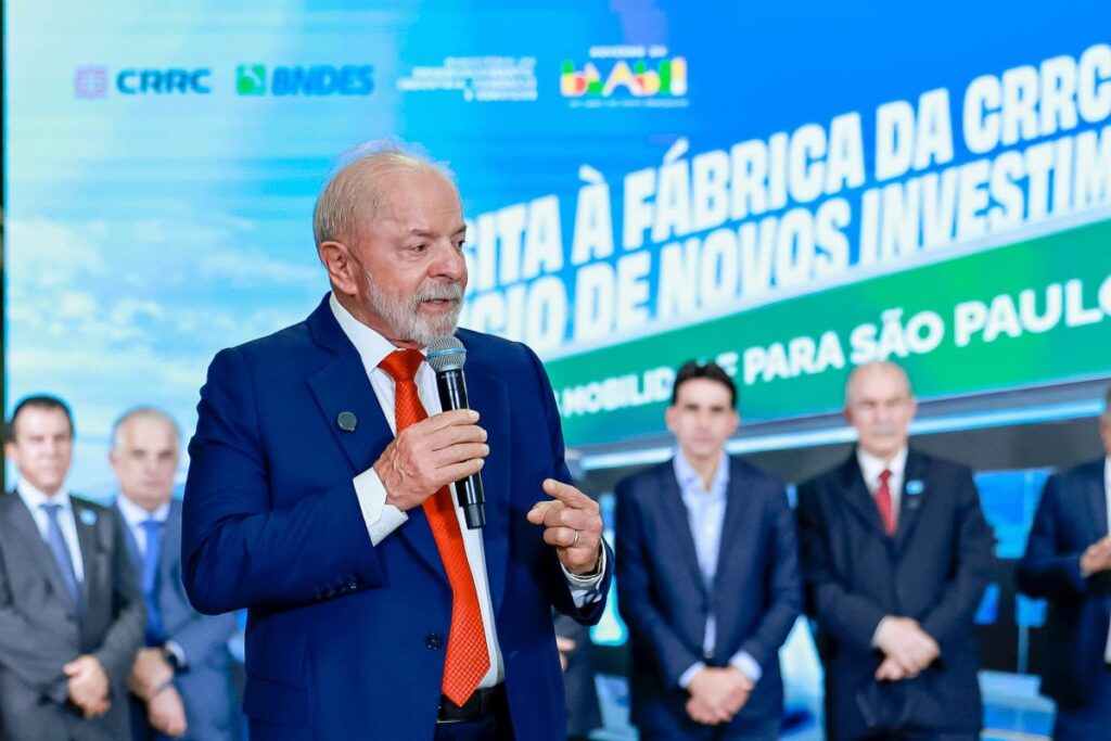 lula-sobre-precos-dos-combustiveis:-“vamos-colocar-alguem-na-cadeia”