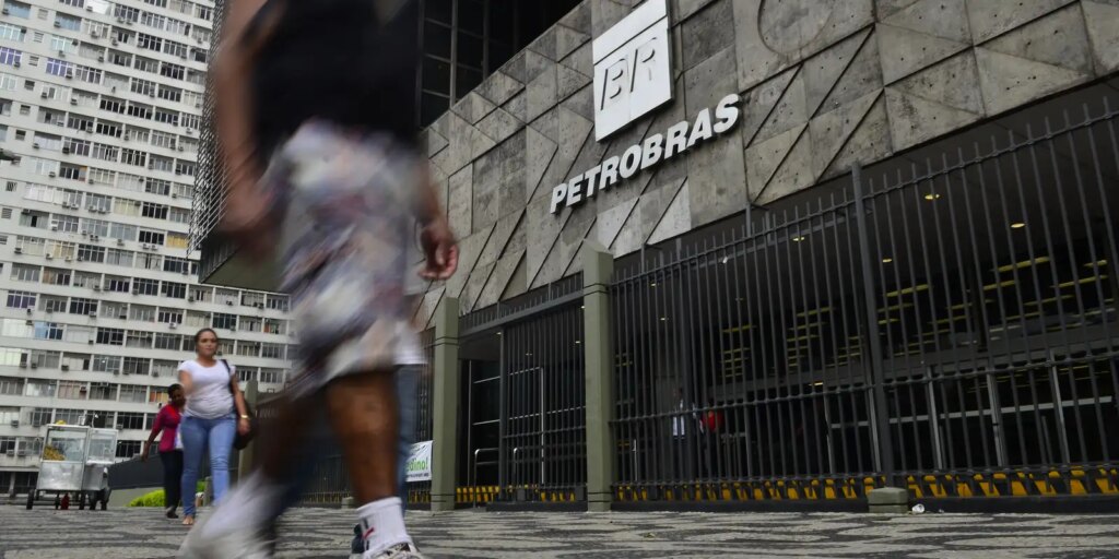 petrobras-reajusta-preco-do-querosene-de-aviacao-em-55%