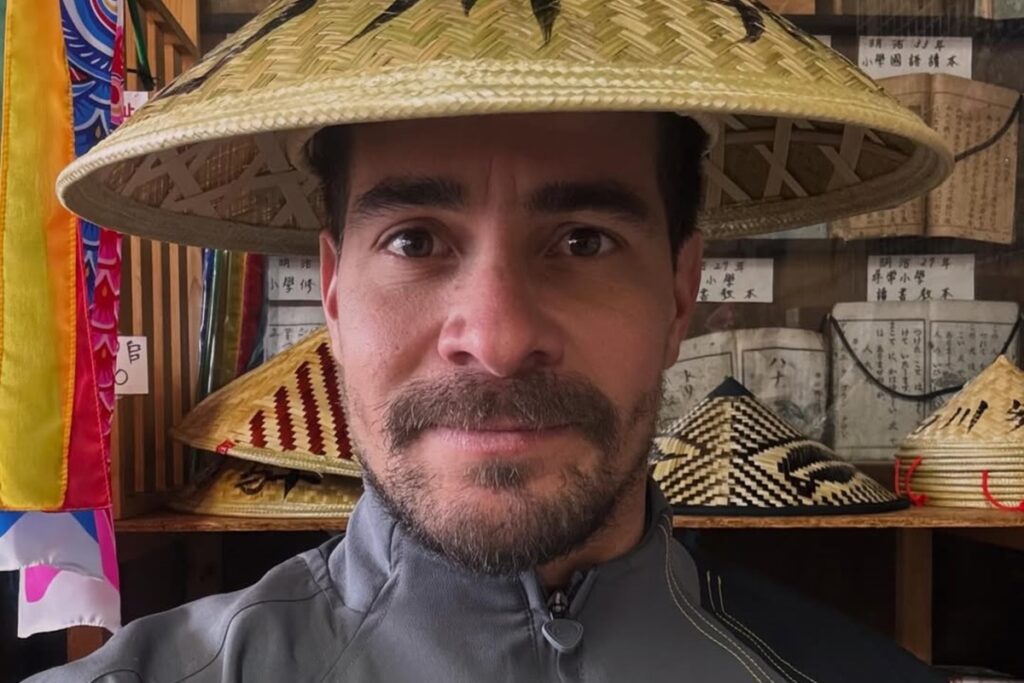 “loucura”,-desabafa-thiago-martins-apos-sentir-terremoto-no-japao.-assista-ao-video