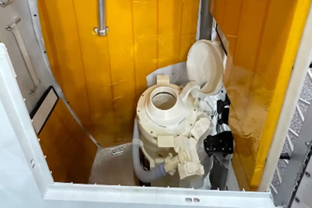 astronautas-da-artemis-ii-enfrentam-problema-no-banheiro