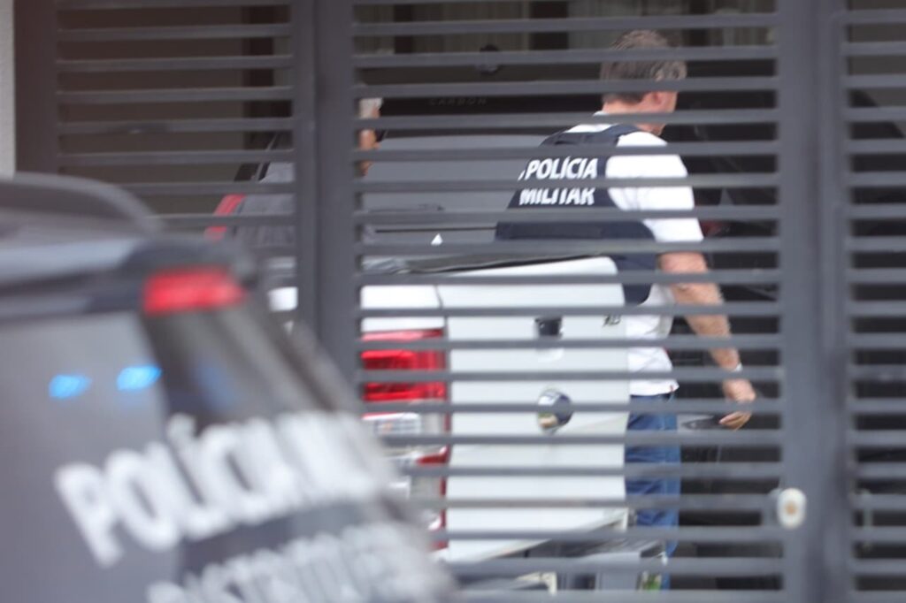 moraes-amplia-para-1-km-restricao-a-drones-sobre-casa-de-bolsonaro