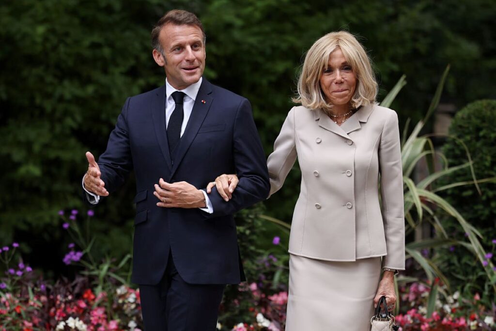 macron-rebate-falas-de-trump-sobre-seu-casamento:-“nao-sao-elegantes”