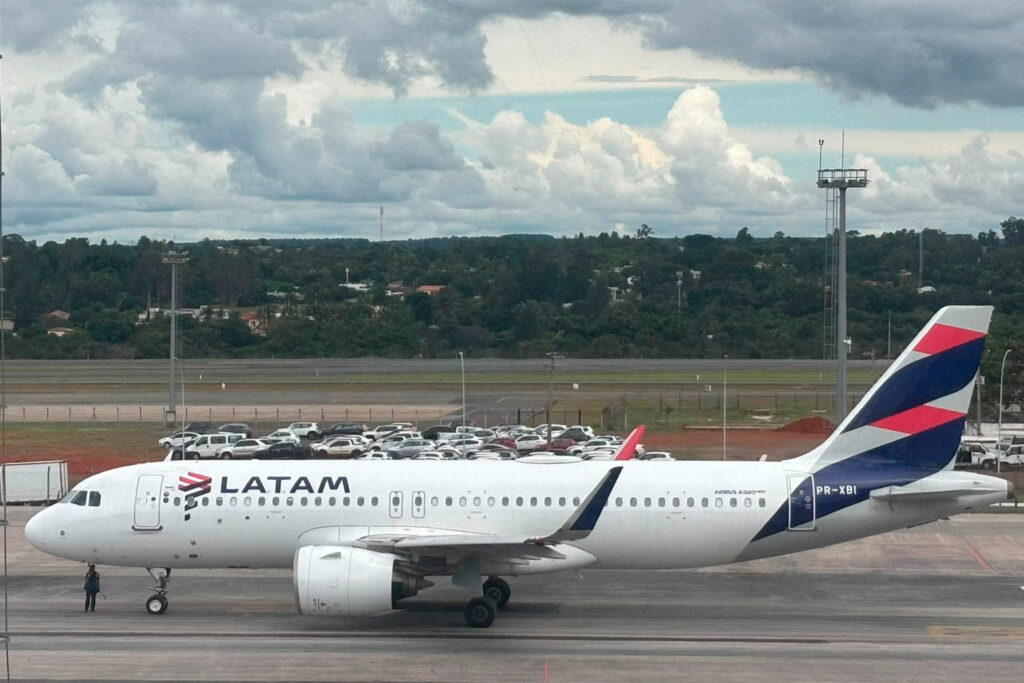 latam-cancela-voo-prestes-a-decolar-apos-problema-em-aviao-em-brasilia
