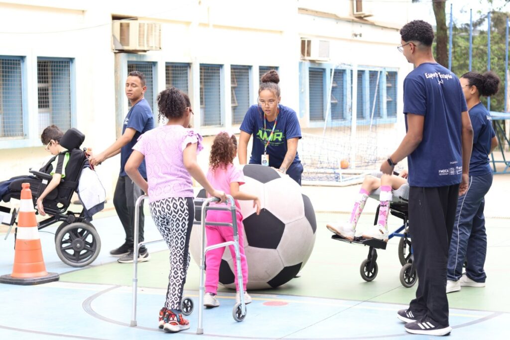 futebol-adaptado-reune-300-criancas-em-campeonato-em-belo-horizonte