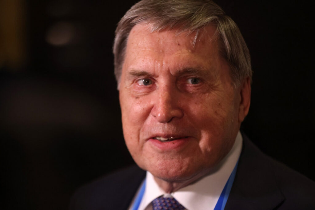 kremlin-diz-que-russia-nao-enfrenta-restricoes-no-estreito-de-ormuz