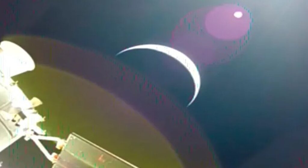 artemis-ii-deixa-a-orbita-da-terra-e-segue-para-voar-ao-redor-da-lua