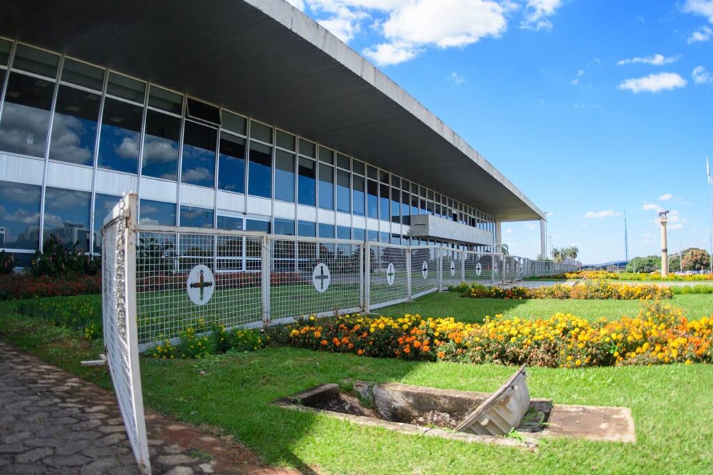 veja-lista-de-secretarios-e-administradores-que-deixaram-o-gdf-em-2026