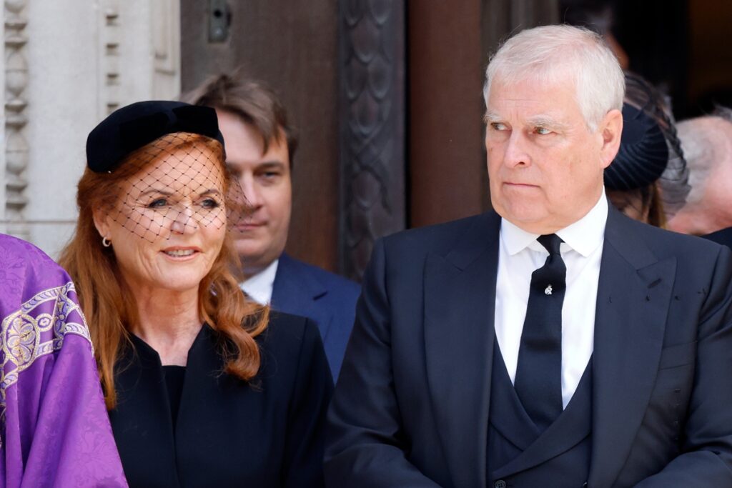 caso-epstein:-e-mails-mostram-como-financista-via-ex-principe-andrew