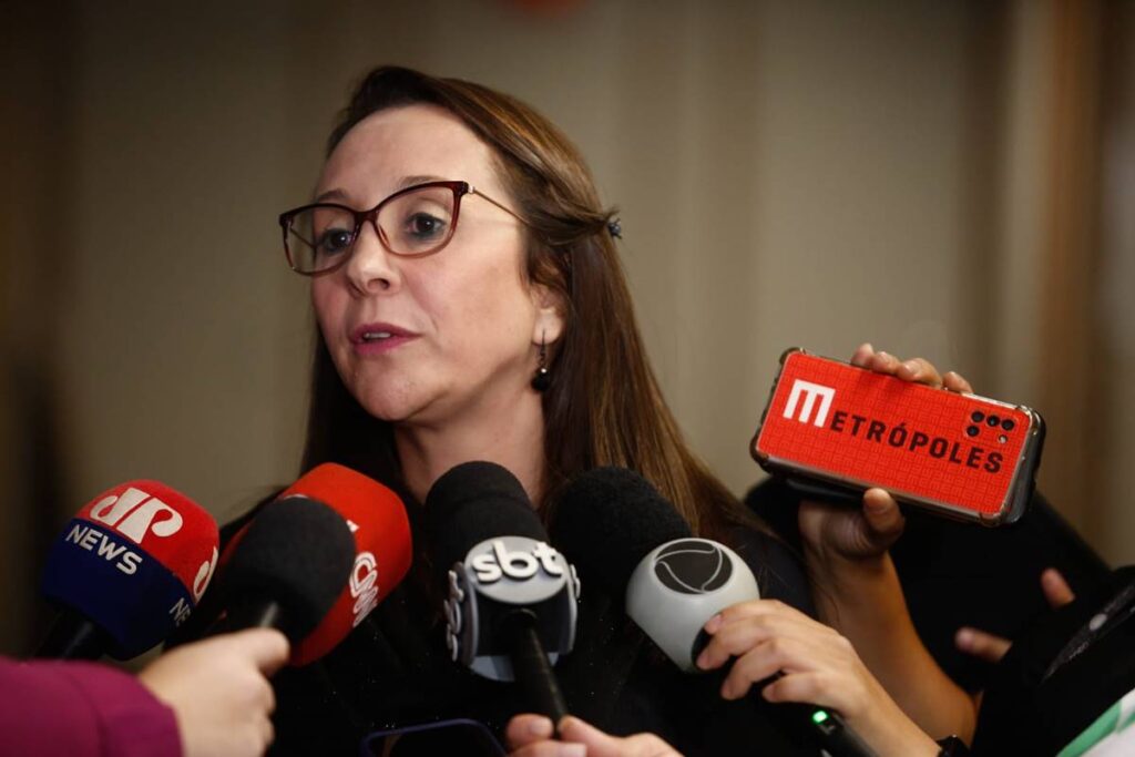 podemos-dobra-bancada-na-camara