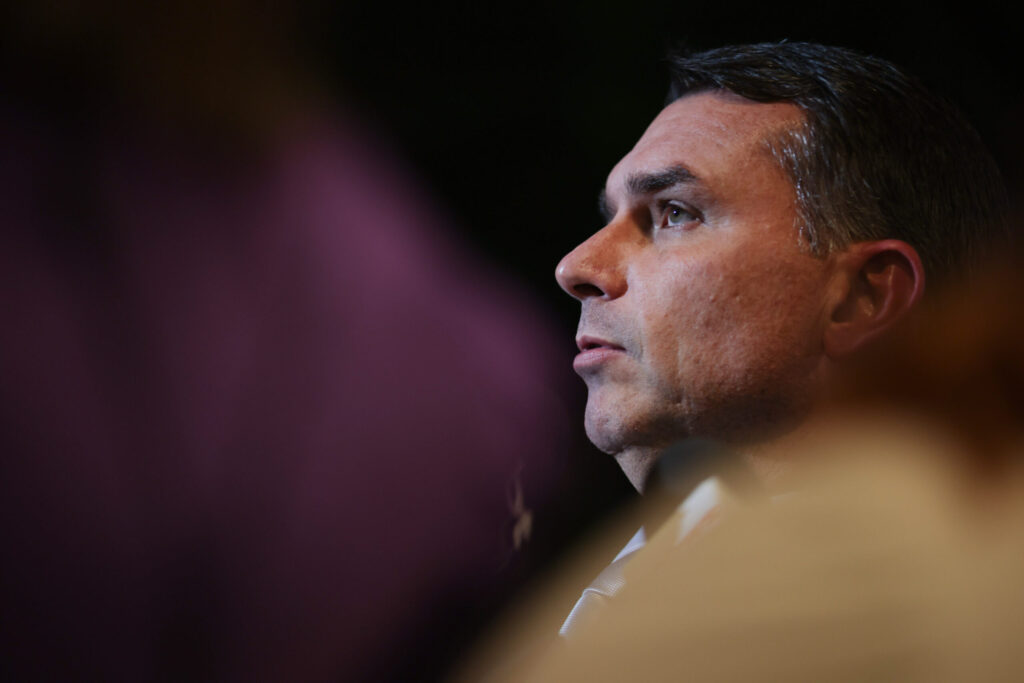 alo,-alo,-flavio:-quem-com-ferro-fere-com-ferro-sera-ferido.-e-do-jogo