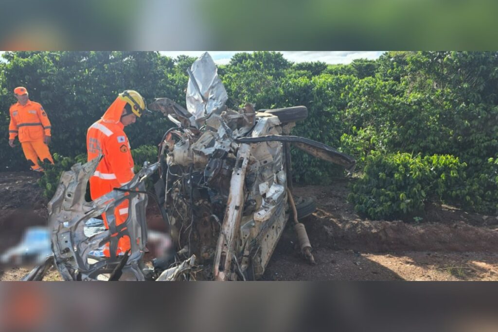 homem-e-arremessado-de-carro-e-morre-em-acidente-grave-em-alfenas-(mg)
