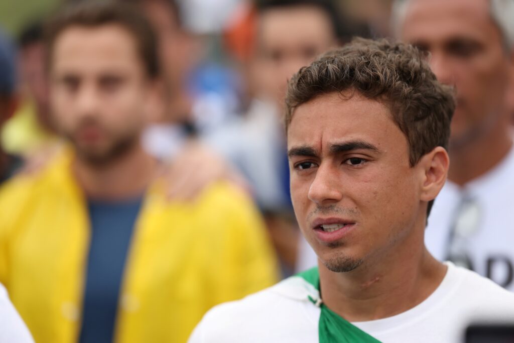 eduardo-bolsonaro-bate-boca-com-nikolas:-“desrespeito-sem-limites”