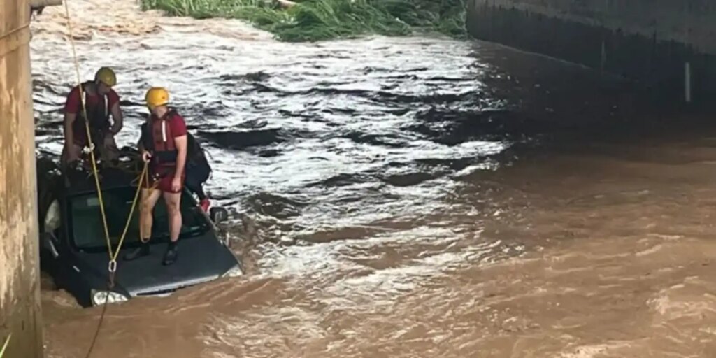 Bombeiros encontram corpo de desaparecida após chuva em Piracicaba bombeiros-encontram-corpo-de-desaparecida-apos-chuva-em-piracicaba