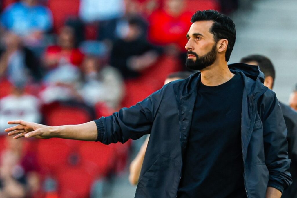 arbeloa-iguala-xabi-alonso-em-derrotas-no-real-com-10-jogos-a-menos