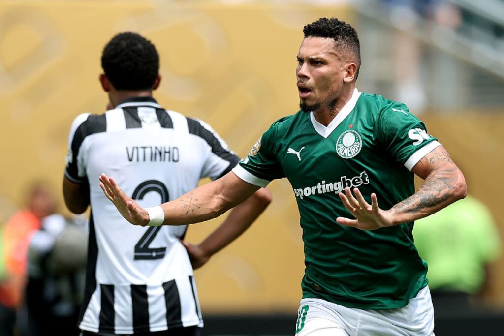 vai-estrear-em-2026?-paulinho-viaja-com-elenco-do-palmeiras-para-salvador