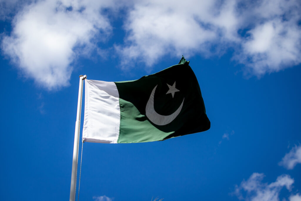 paquistao-anuncia-tarifa-zero-no-transporte-para-conter-alta-de-combustiveis