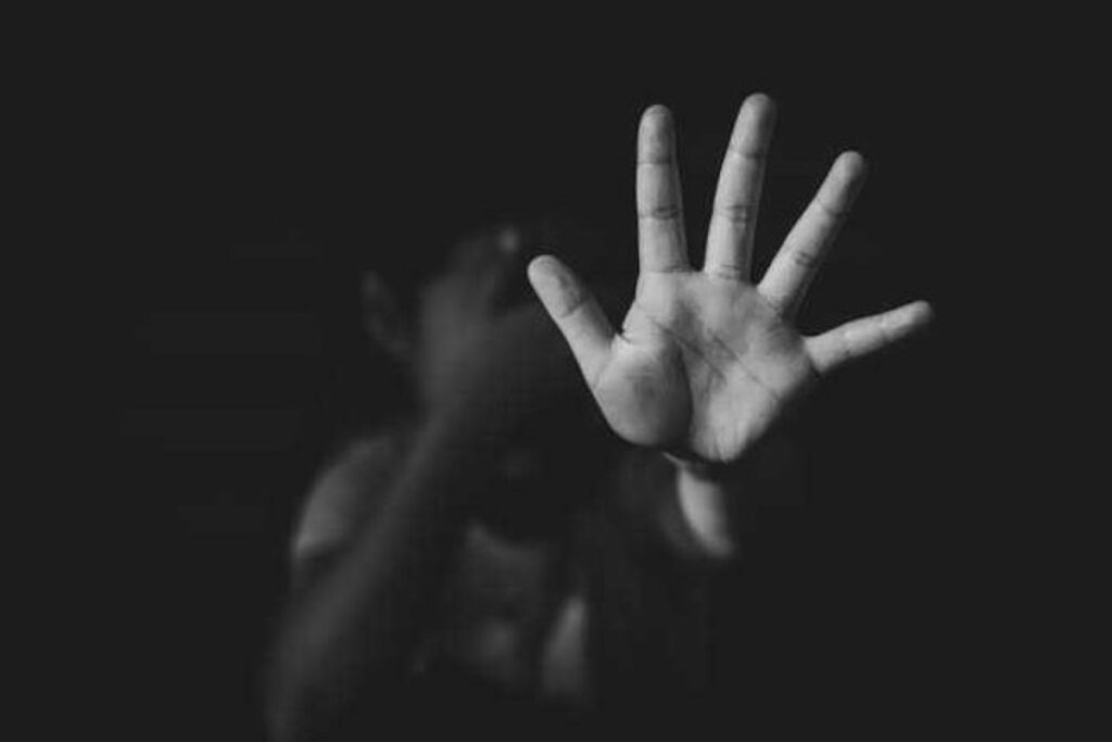 menino-de-3-anos-e-baleado-em-perseguicao-policial-contra-traficantes