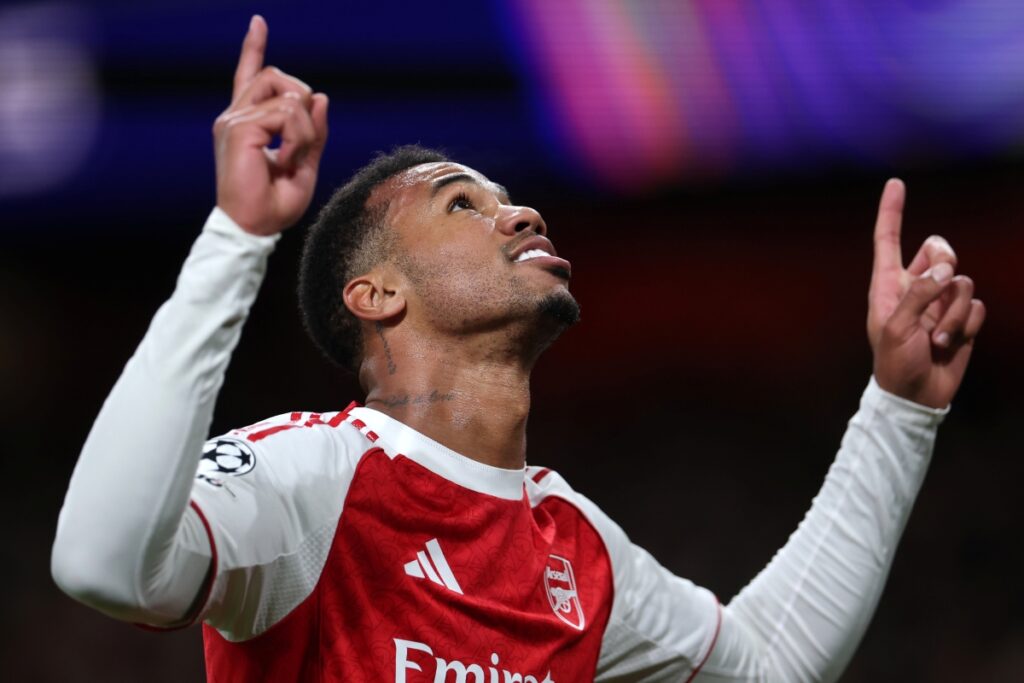 gabriel-magalhaes-treina-no-arsenal-e-tranquiliza-a-selecao-brasileira