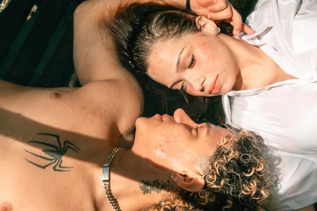 apos-anunciar-gravidez,-kamylinha-e-pedida-em-casamento:-“futuro”