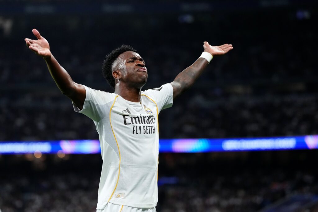 vini-jr.-se-pronuncia-apos-yamal-ser-alvo-de-ofensas-preconceituosas