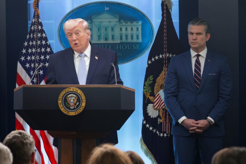 trump-diz-ter-plano-para-destruir-todas-as-pontes-e-usinas-do-ira