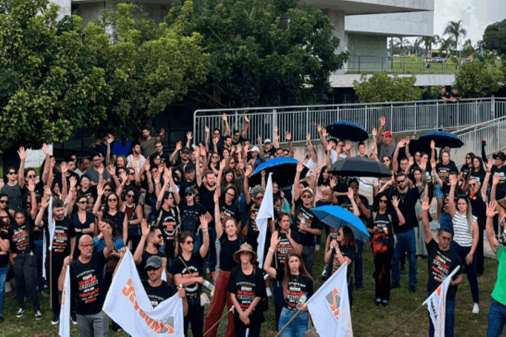 assistencia-social-encerra-greve-apos-promessa-de-jornada-reduzida