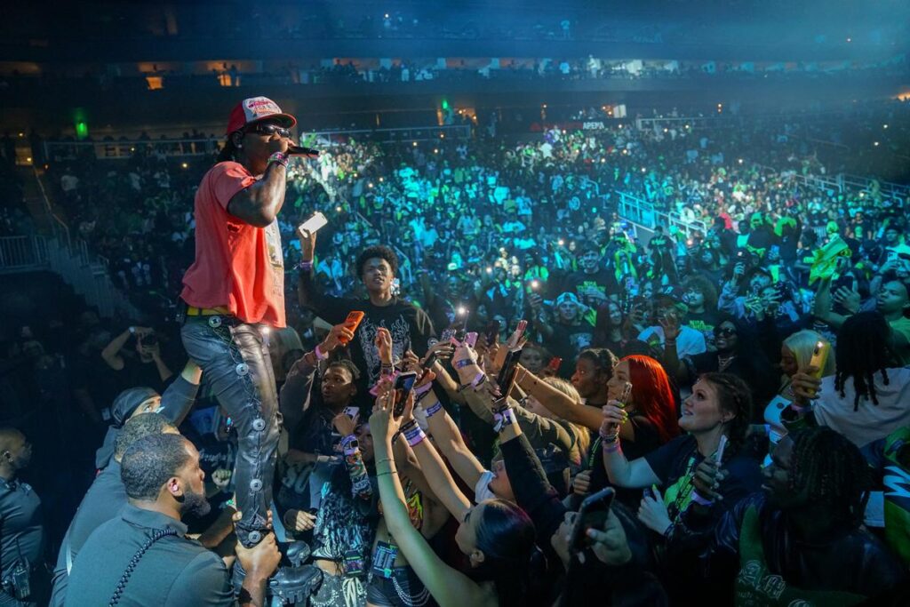 rapper-offset-e-baleado-nos-eua,-diz-site