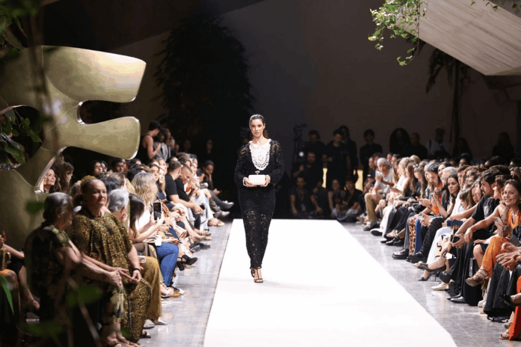 petzold-1981,-hylo-cartis-studio-e-confraria-cativam-publico-do-metropoles-catwalk