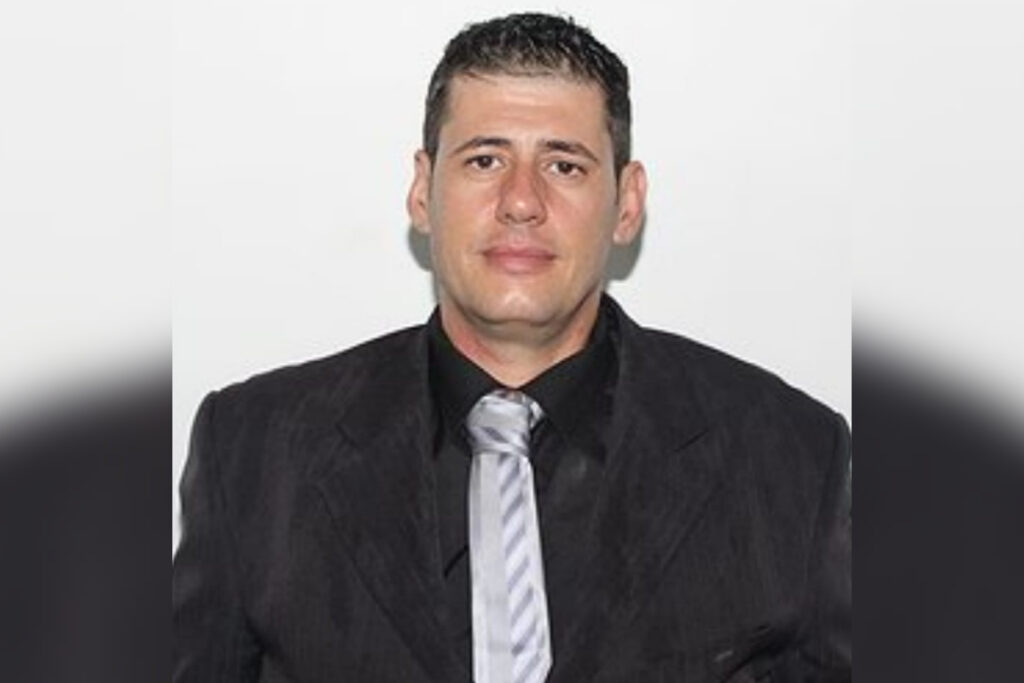 vereadores-de-guanhaes-(mg)-se-manifestam-apos-prisao-do-prefeito