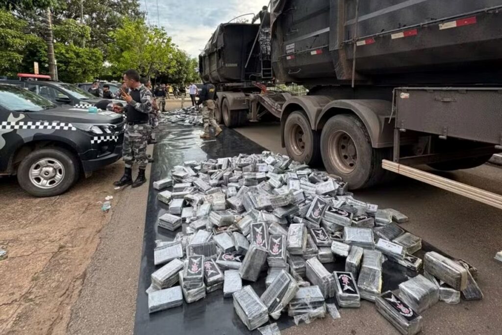 prf-apreende-r$-100-milhoes-em-cocaina-que-seria-enviada-para-a-europa