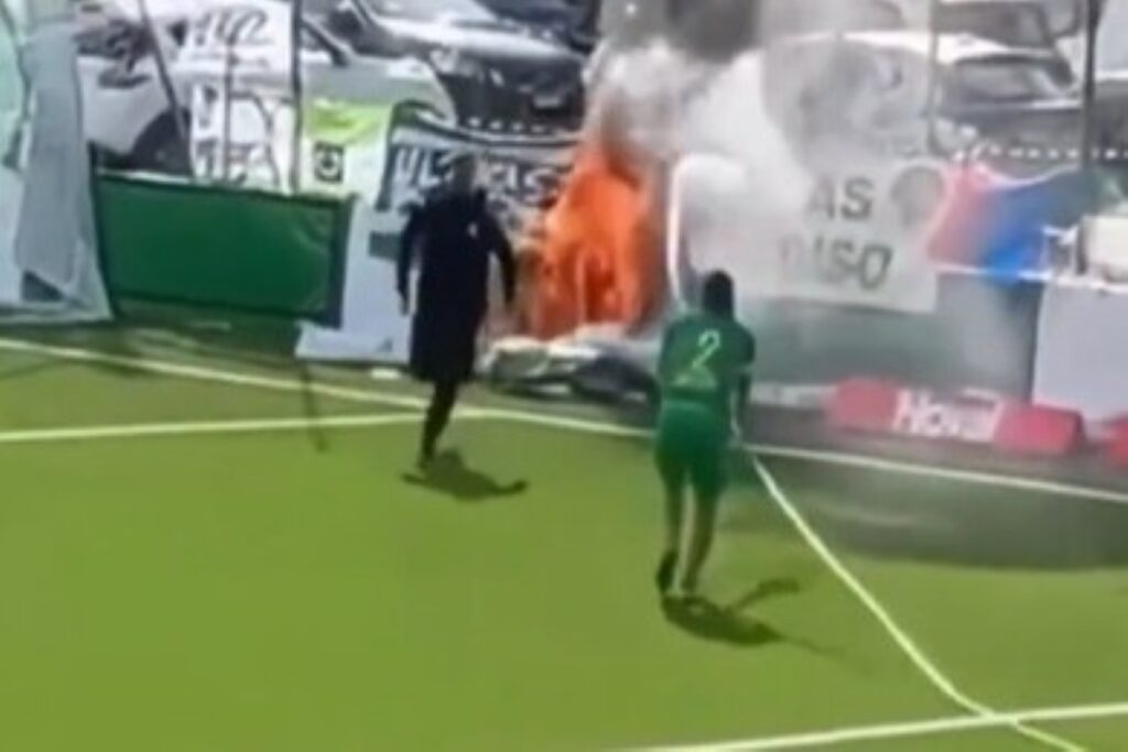 jogador-apaga-incendio-durante-partida-na-suica.-veja-video