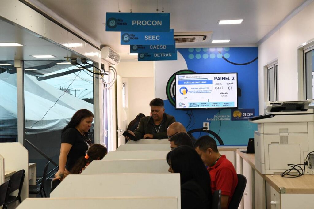 na-hora-itinerante-chega-a-octogonal-com-servicos-para-a-populacao