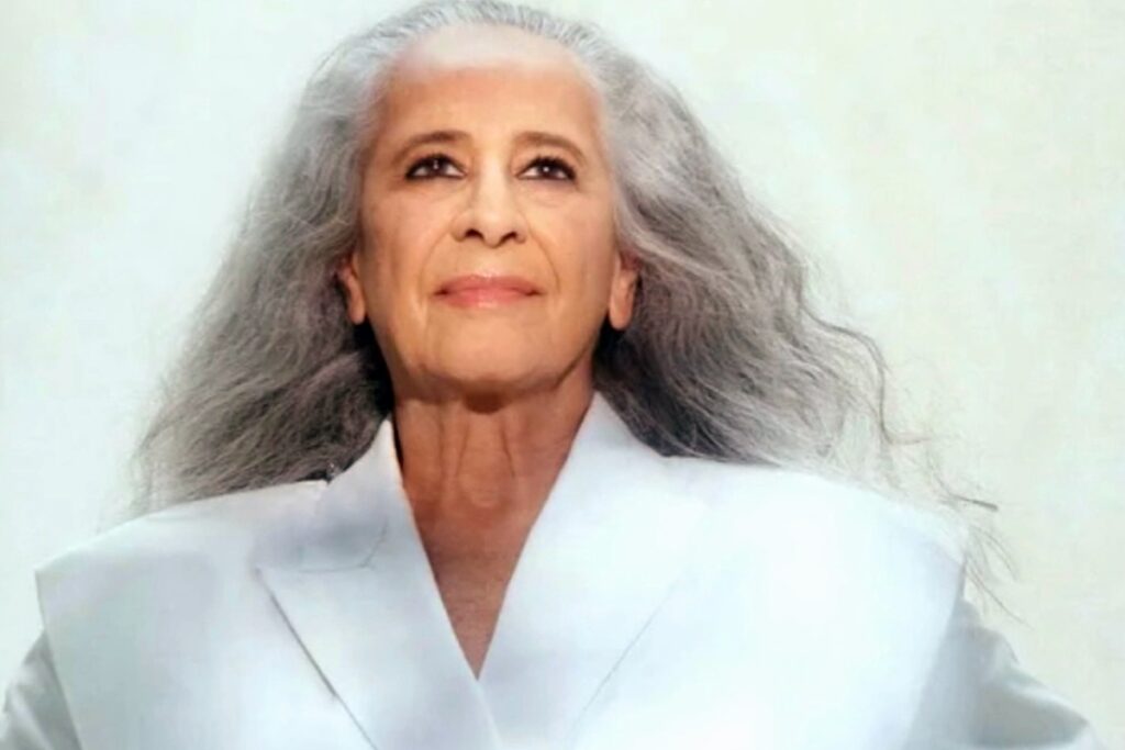 maria-bethania-leva-sucessos-mais-marcantes-da-carreira-a-show-em-sp