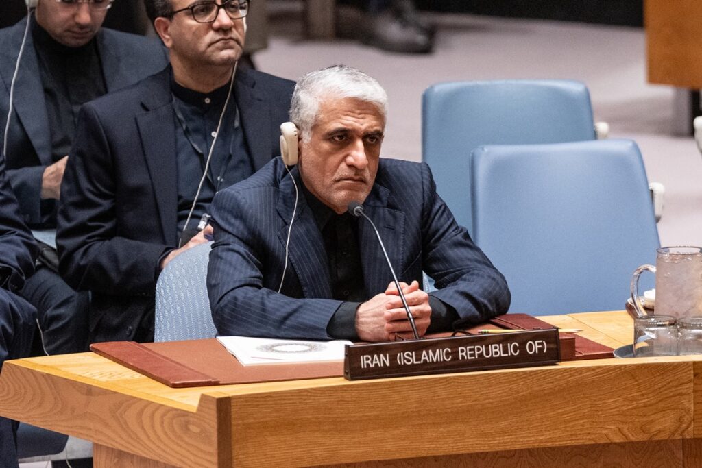 ira:-ameaca-de-trump-incita-genocidio-e-tera-resposta-“proporcional”