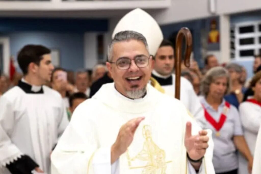 padre-ganha-carro-zero-em-rifa-que-ele-mesmo-organizou-em-igreja-de-sc