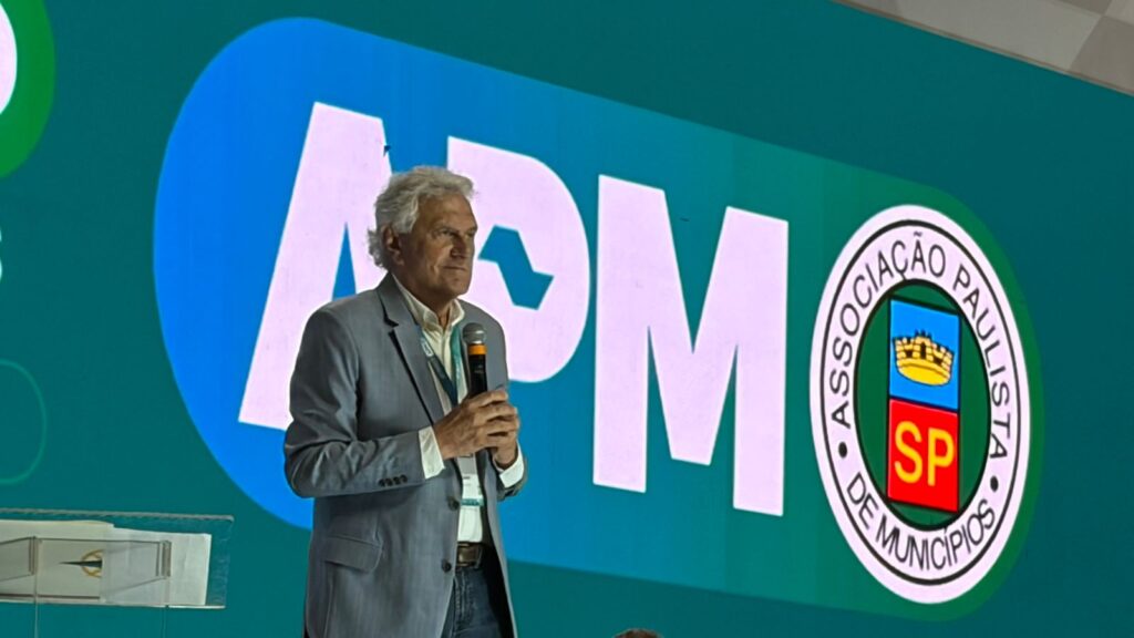 caiado-descarta-conflito-no-psd-com-apoio-de-tarcisio-a-flavio-em-sp