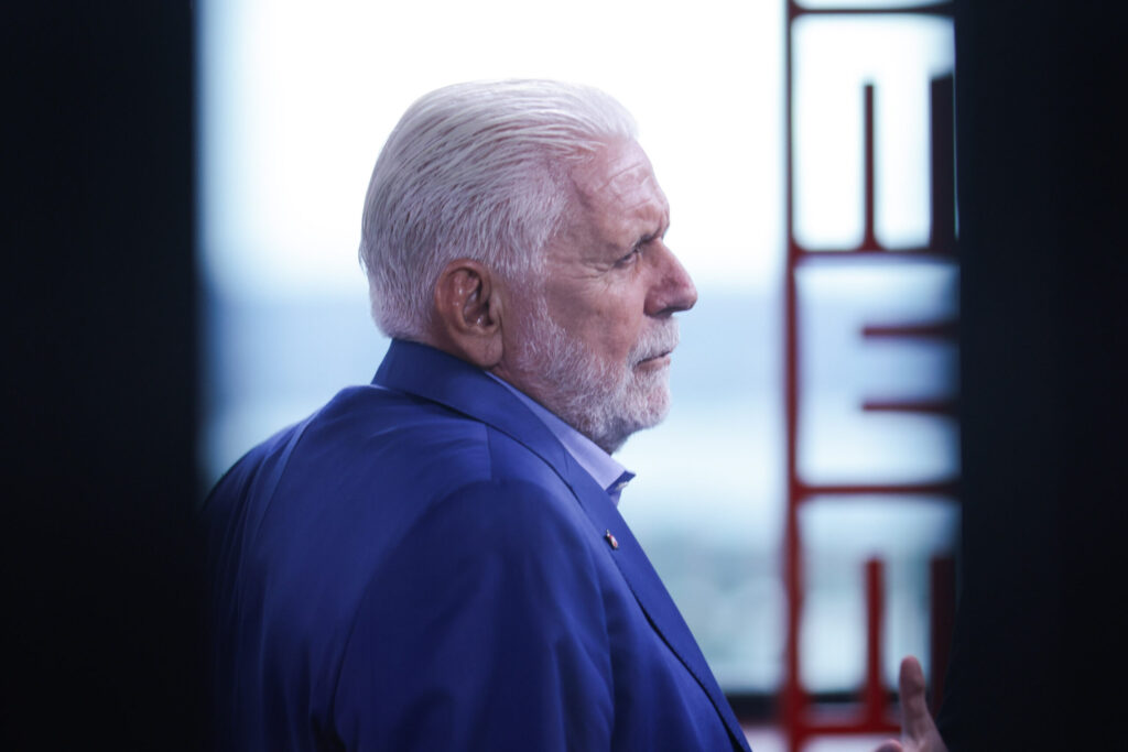 lider-do-governo-diz-que-suspeitas-contra-lulinha-sao-“pastel-de-vento”