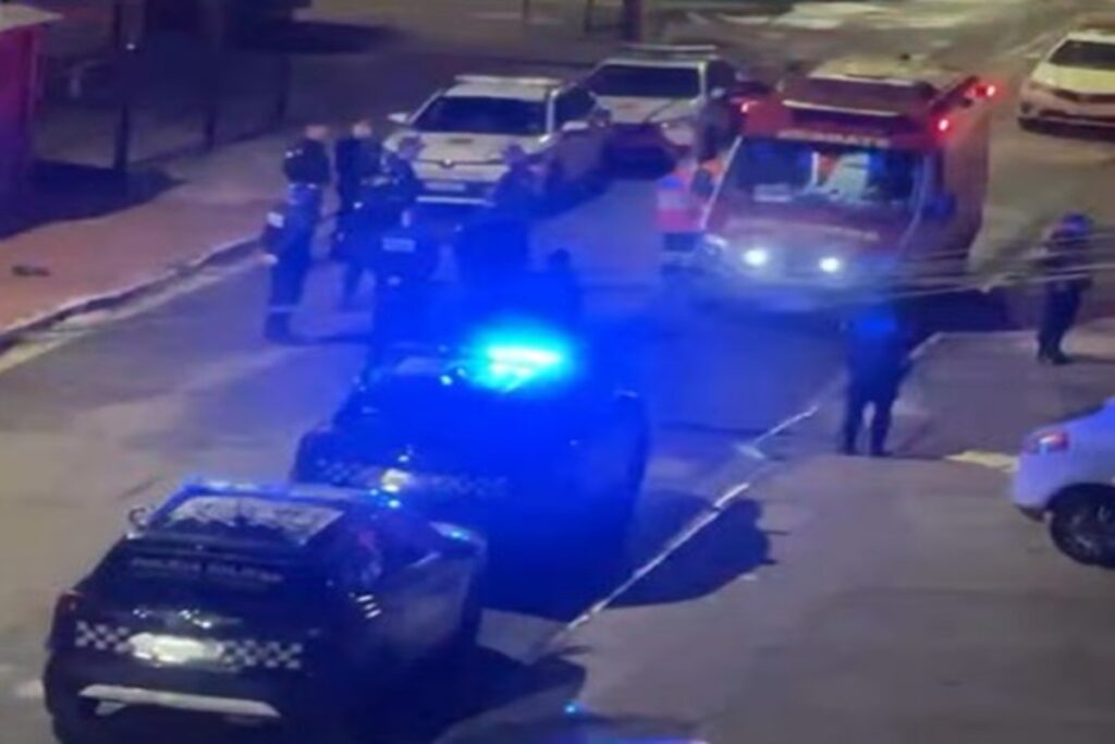 briga-entre-mulheres-com-sinais-de-embriaguez-acaba-com-uma-esfaqueada