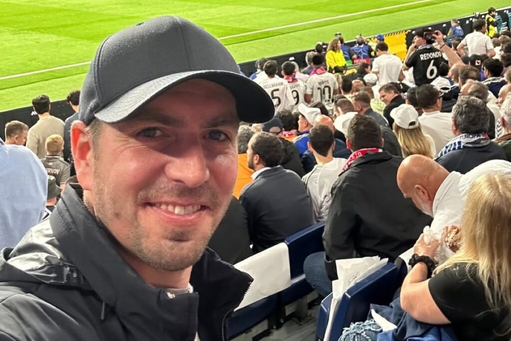 lenda-do-bayern-assiste-vitoria-infiltrado-em-torcida-do-real-madrid