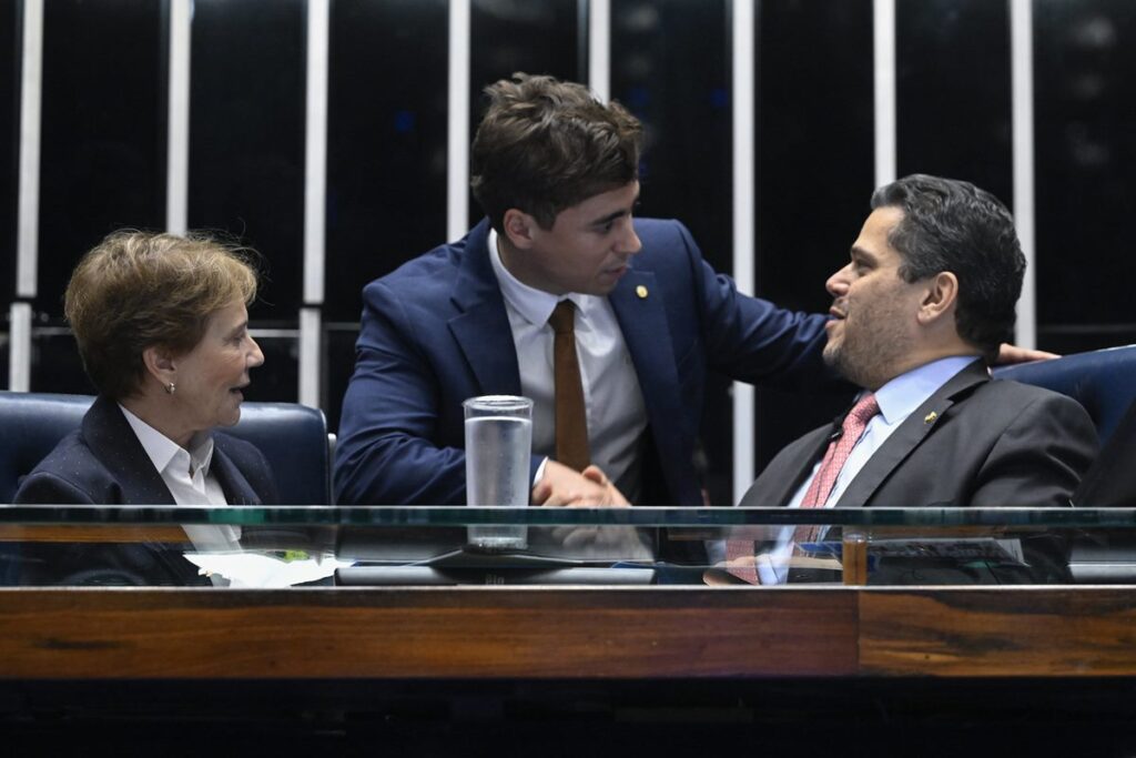 a-sugestao-de-nikolas-a-alcolumbre-para-votar-os-vetos-a-dosimetria