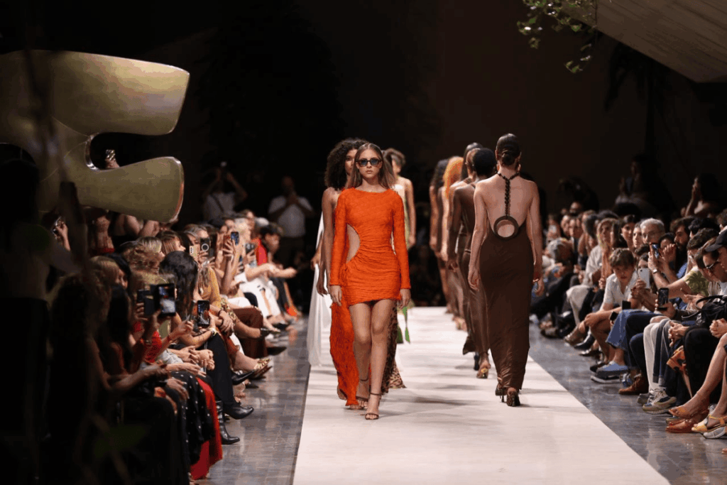 sal-brand,-cearensy-e-2tempos-celebram-a-mulher-no-metropoles-catwalk