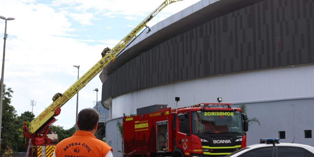incendio-no-velodromo-do-rio-e-controlado;-pista-nao-teve-impacto