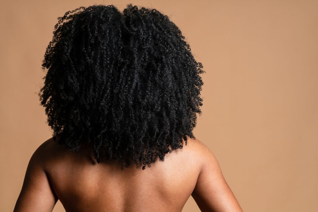 relaxamento-capilar:-tudo-sobre-o-procedimento-que-voltou-a-viralizar