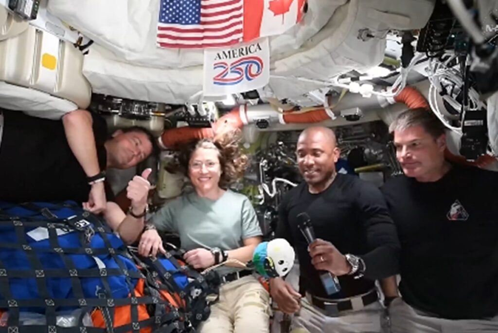 astronautas-da-artemis-ii-falam-sobre-missao-antes-de-voltar-a-terra