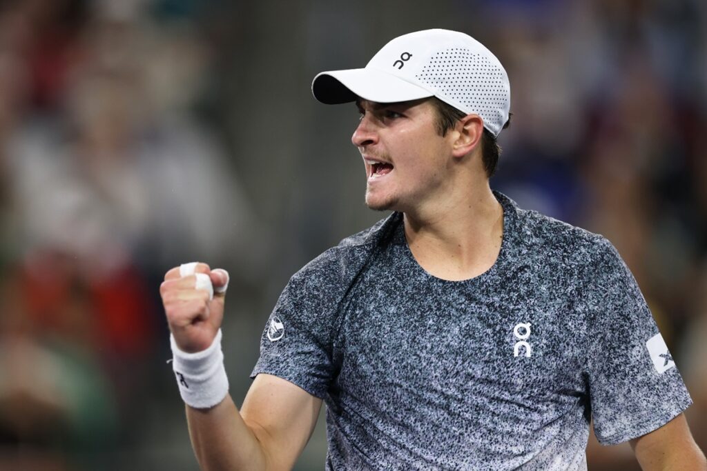 joao-fonseca-vence-matteo-berretini-e-avanca-as-quartas-em-monte-carlo