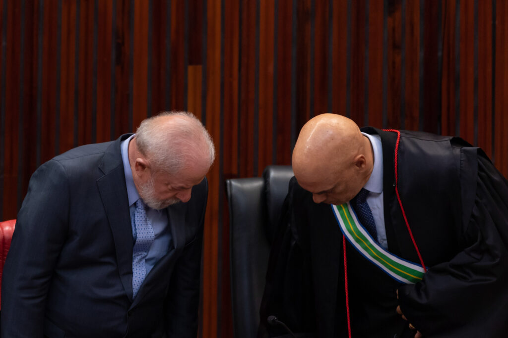 lula-larga-a-mao-de-moraes-e-acerta-moralmente-por-interesse-eleitoral